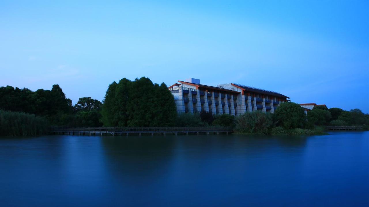 Holiday Inn Kunshan Huaqiao By Ihg Екстериор снимка