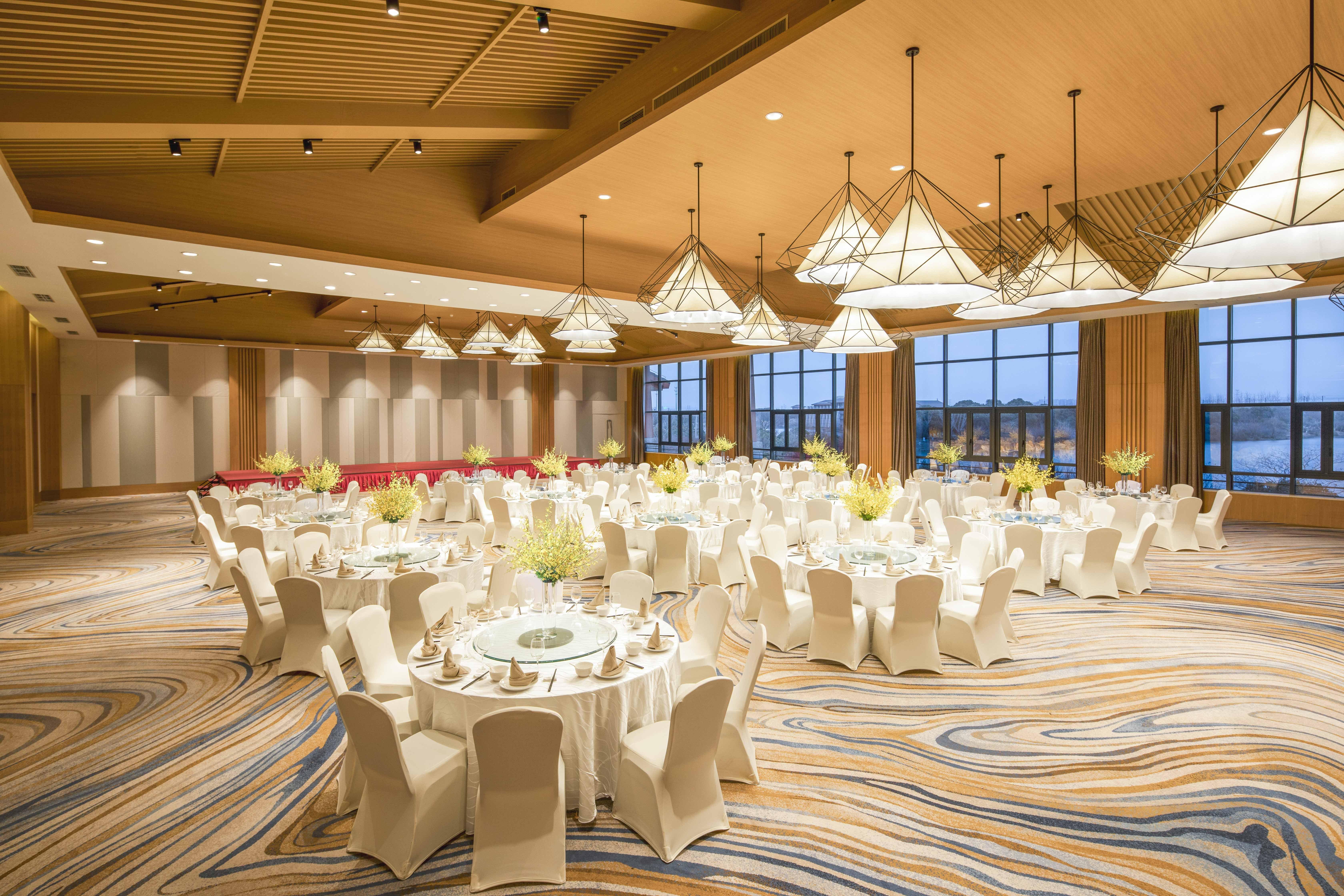Holiday Inn Kunshan Huaqiao By Ihg Екстериор снимка