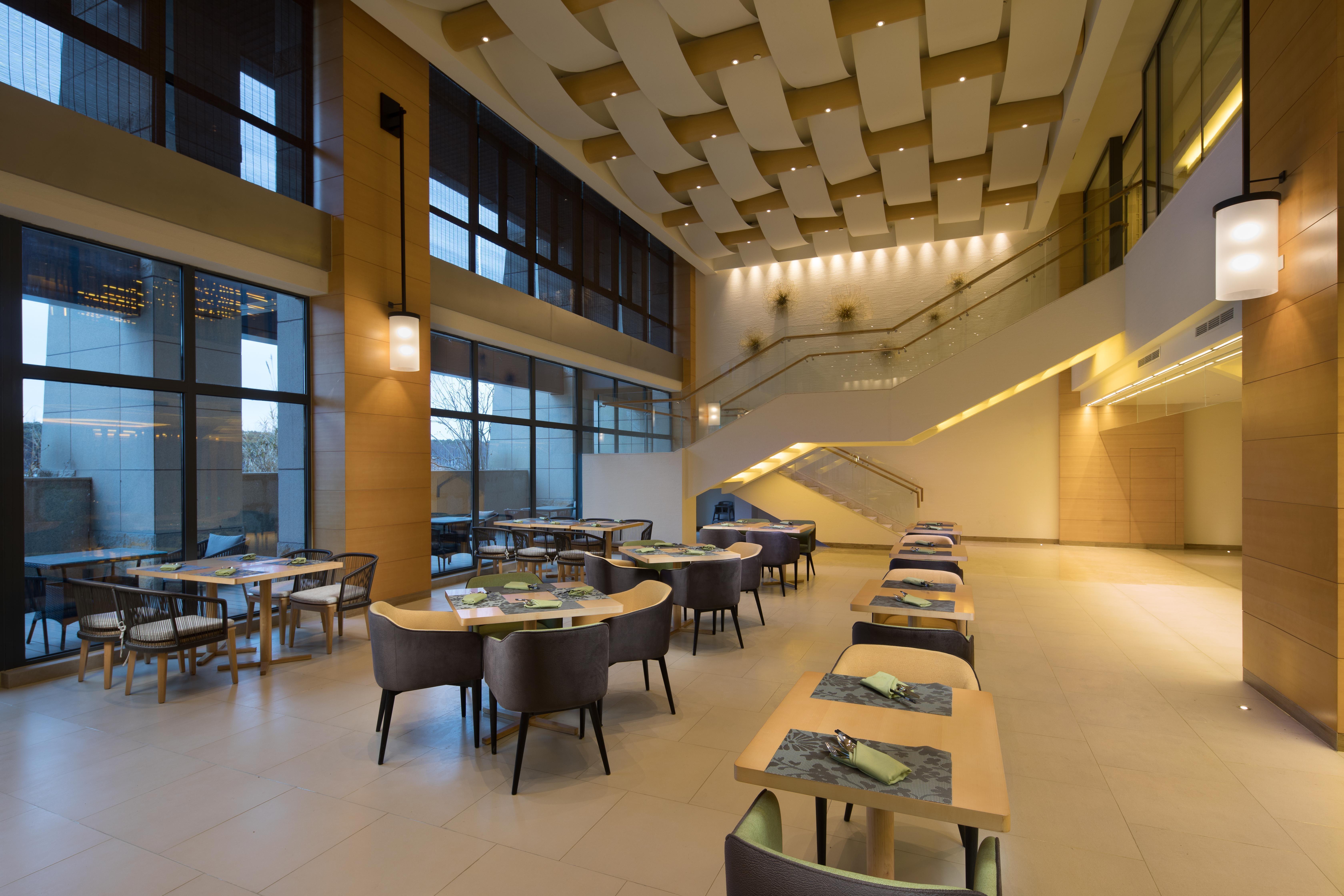 Holiday Inn Kunshan Huaqiao By Ihg Екстериор снимка