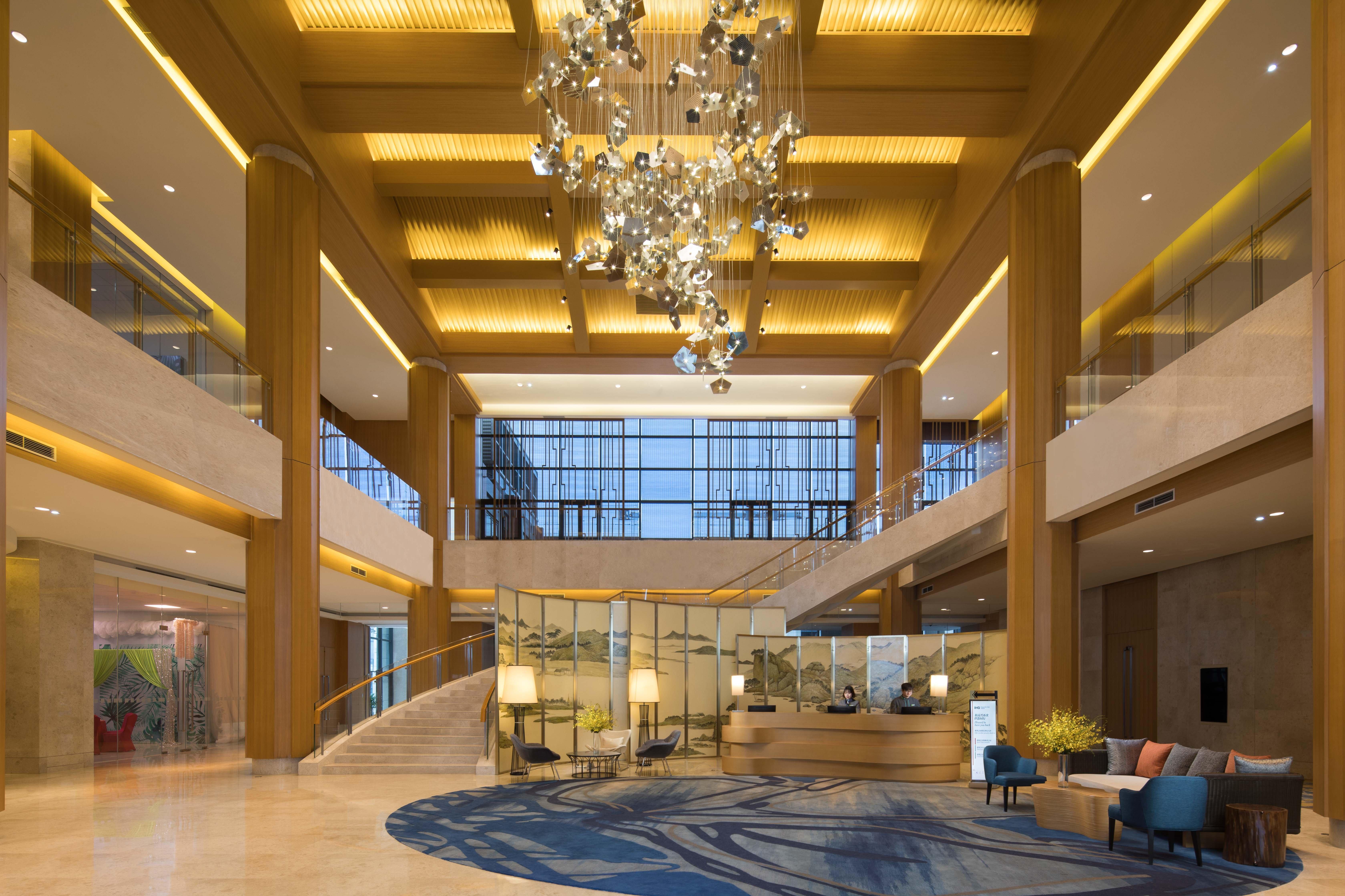 Holiday Inn Kunshan Huaqiao By Ihg Екстериор снимка