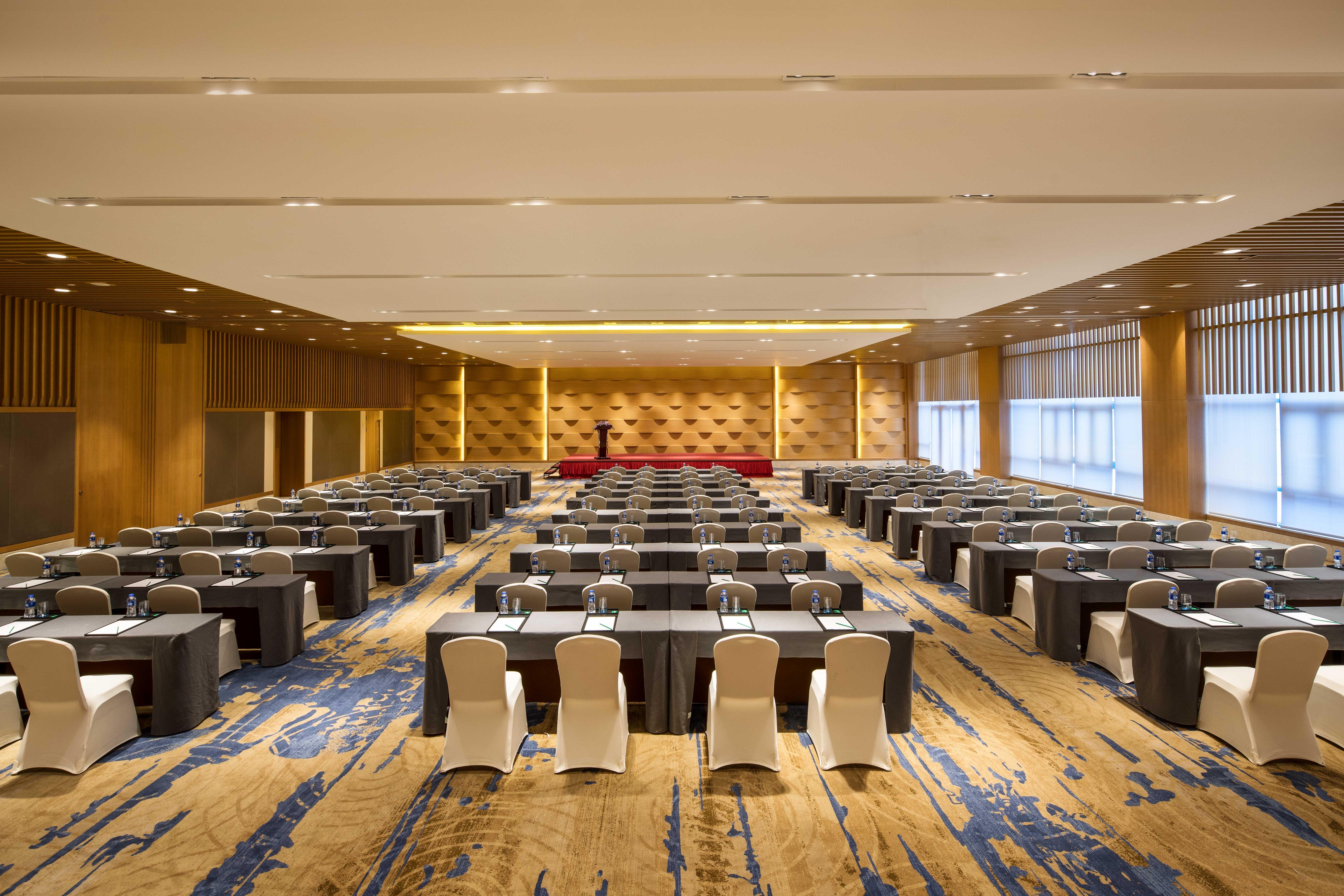 Holiday Inn Kunshan Huaqiao By Ihg Екстериор снимка