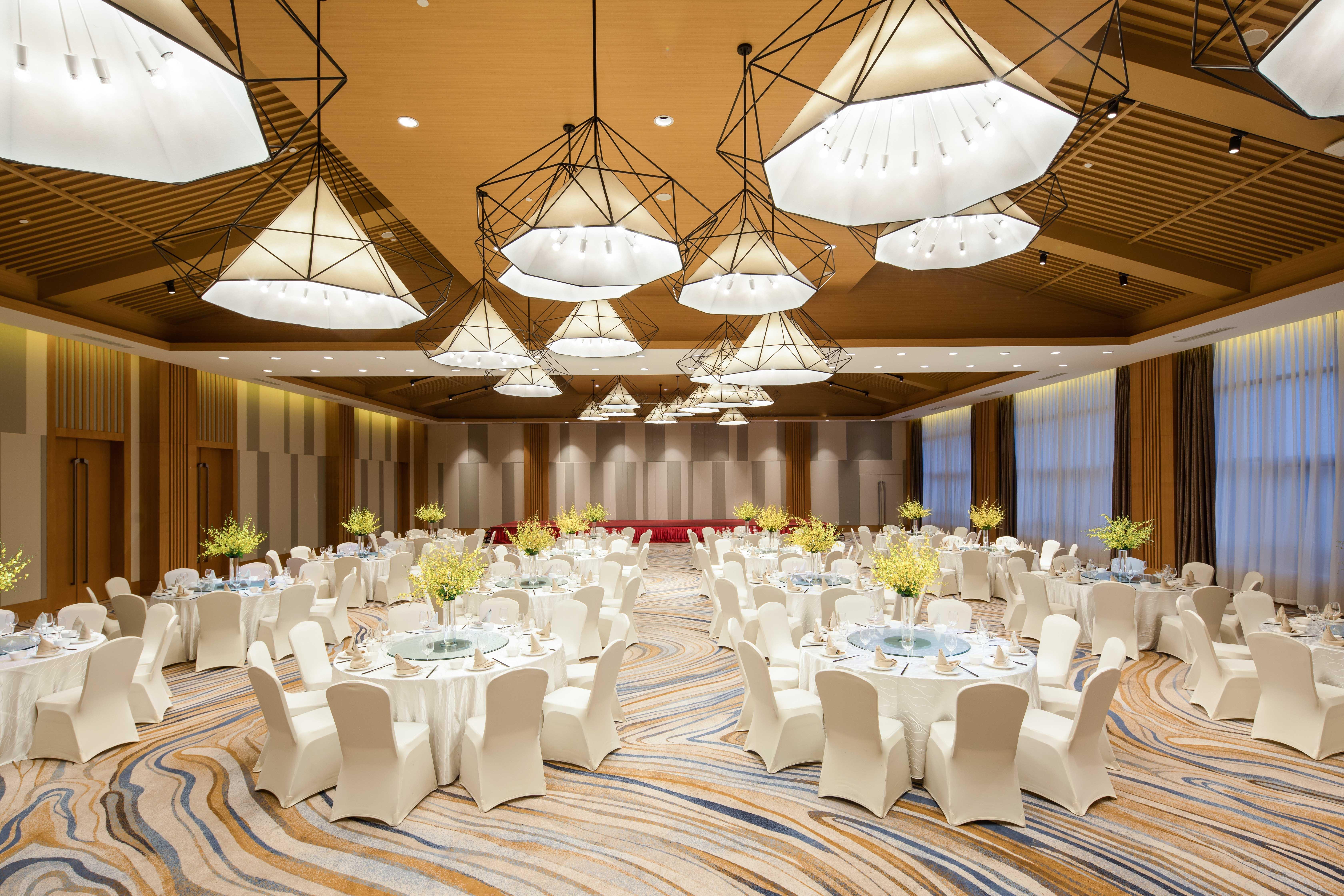 Holiday Inn Kunshan Huaqiao By Ihg Екстериор снимка
