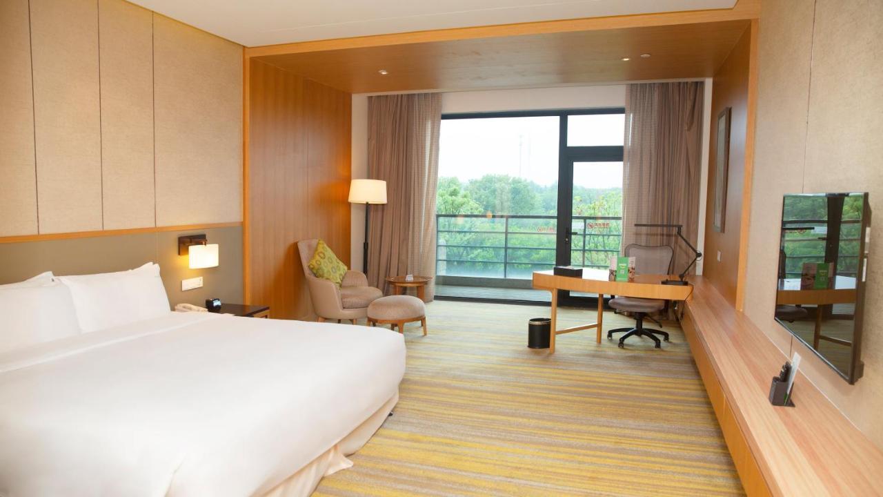 Holiday Inn Kunshan Huaqiao By Ihg Екстериор снимка