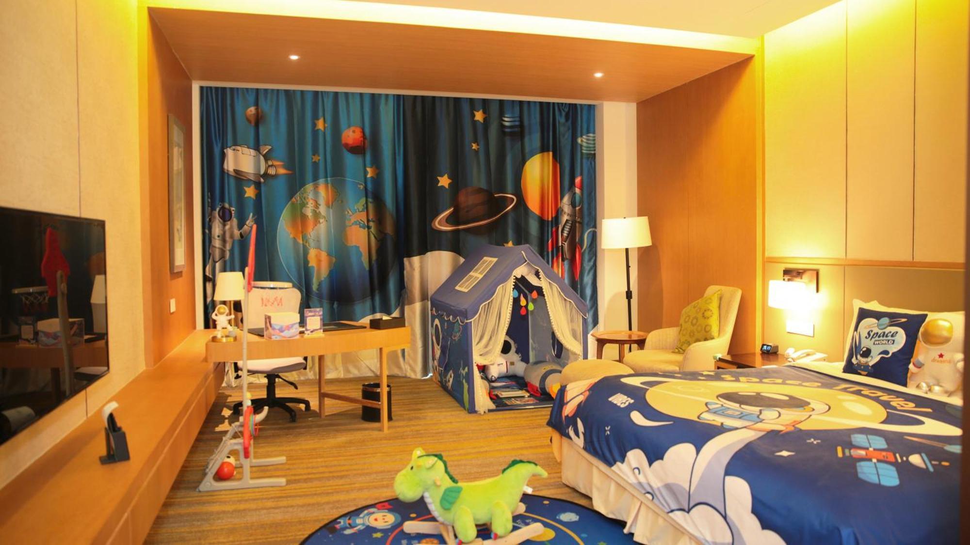 Holiday Inn Kunshan Huaqiao By Ihg Екстериор снимка