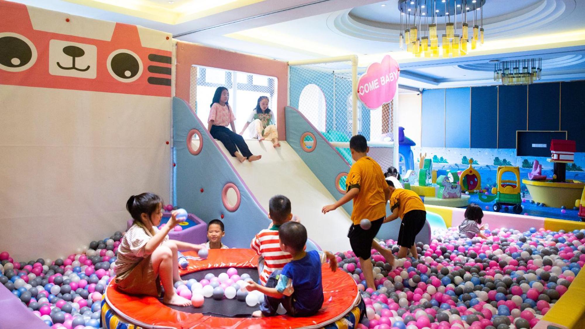 Holiday Inn Kunshan Huaqiao By Ihg Екстериор снимка