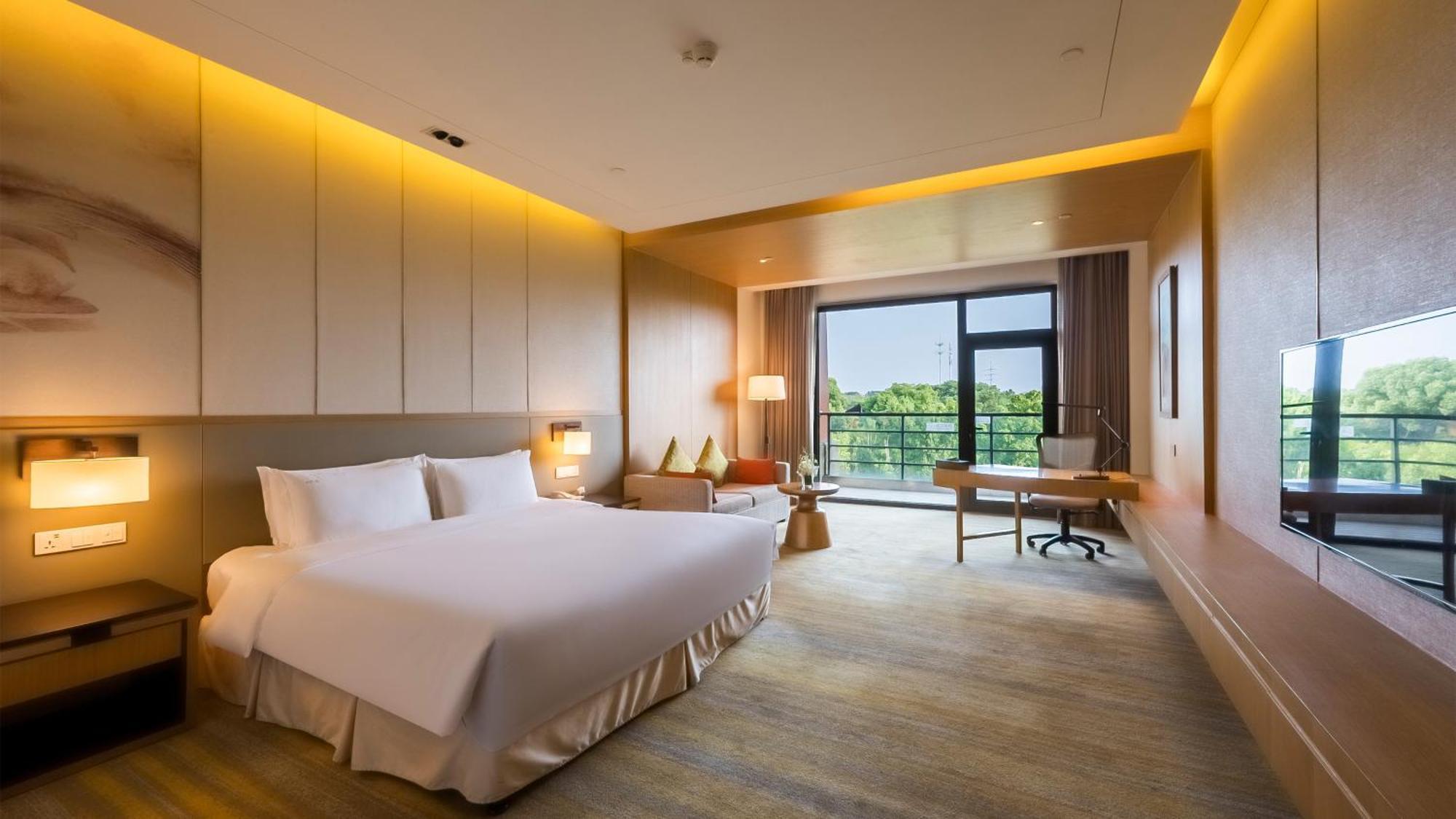 Holiday Inn Kunshan Huaqiao By Ihg Екстериор снимка